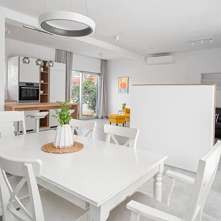 Perla Luxury * 보디체