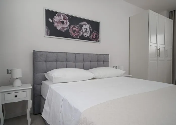 アパート Perla Luxury ヴォディツェ